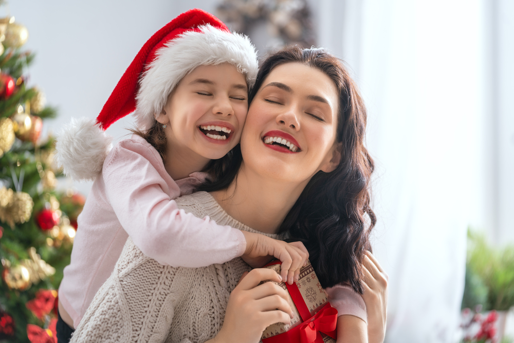 Treating teeth problems during the holiday season